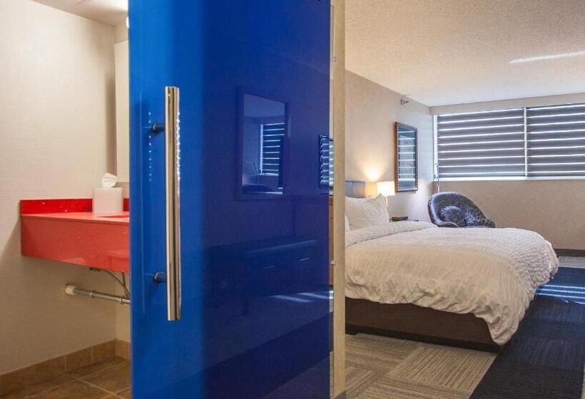 디럭스 스위트 킹 침대, Rapid City Hotel Luxury Private Suites