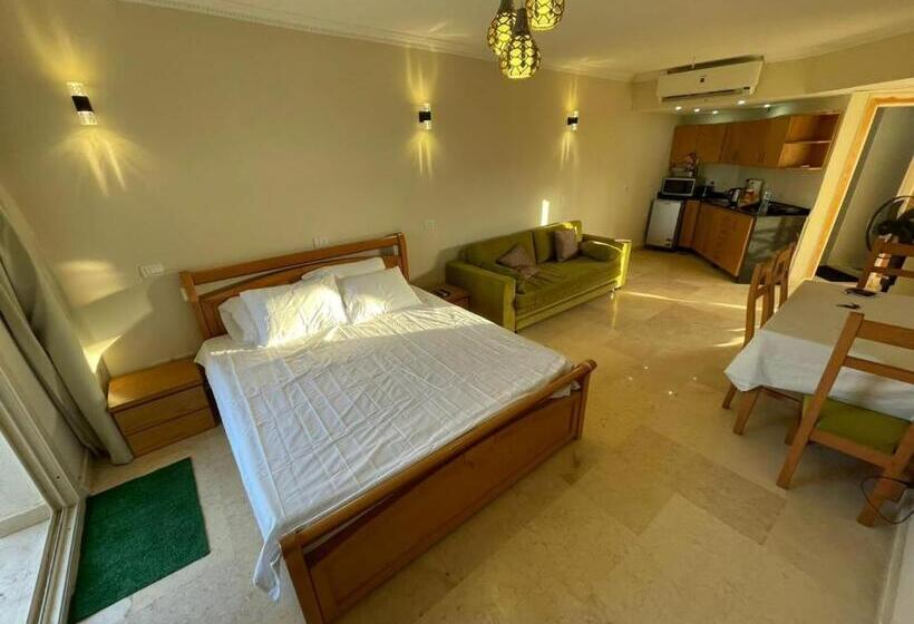 استودیوی سوپریور, Top Floor Premier View Chalet In Red Sea Hurghada