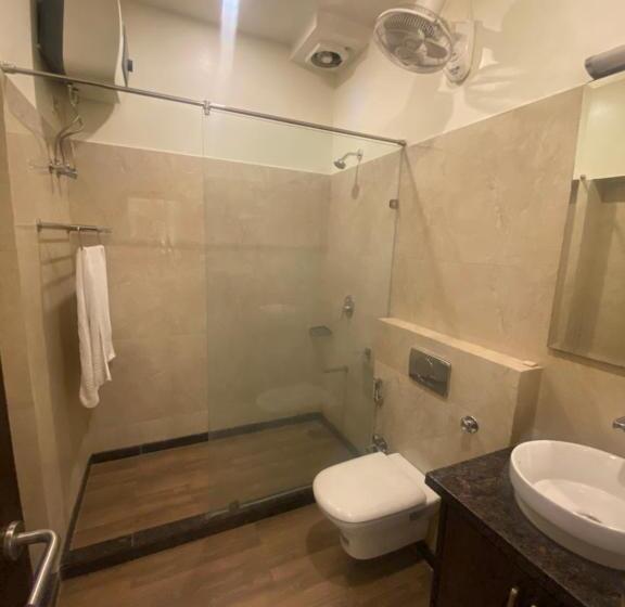 带大床的豪华间, Cedar