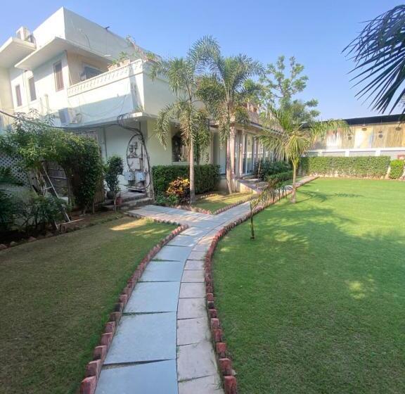 带大床的豪华间, Cedar