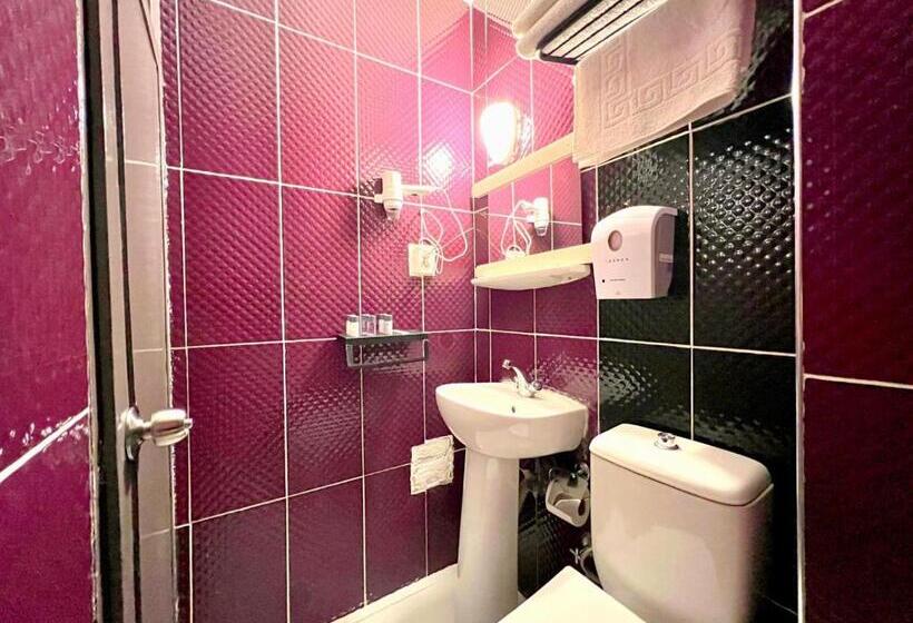 标准三人间, Cord Hotel & Resort