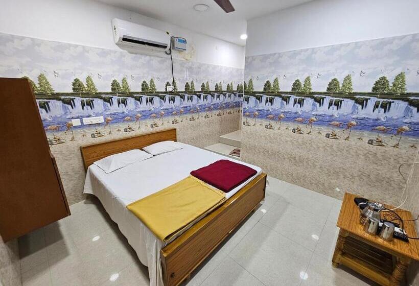 豪华房间, Arunachala Guest House