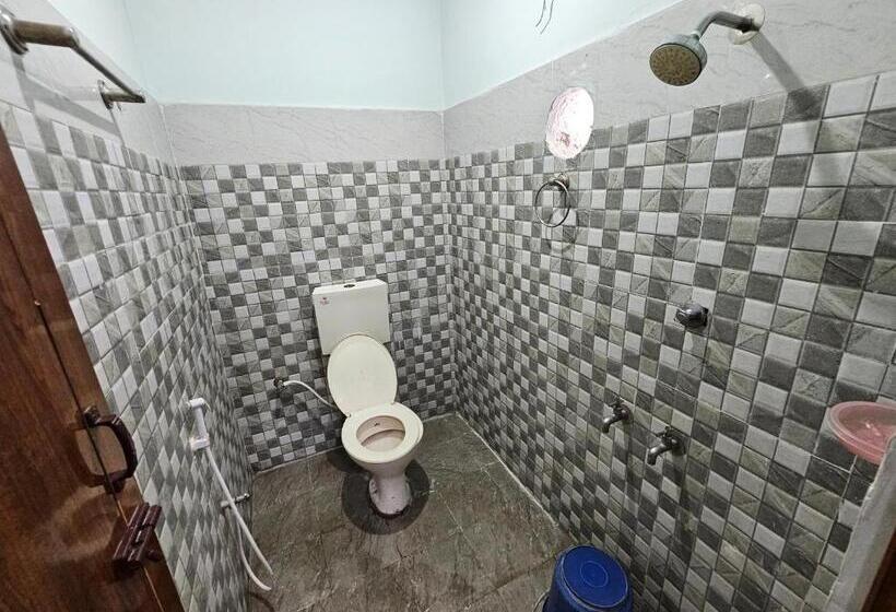 标准单人间, Arunachala Guest House