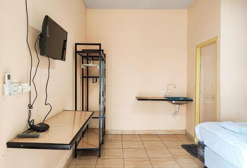 Номер Стандарт, Reddoorz Syariah Near Terminal Alam Barajo Jambi