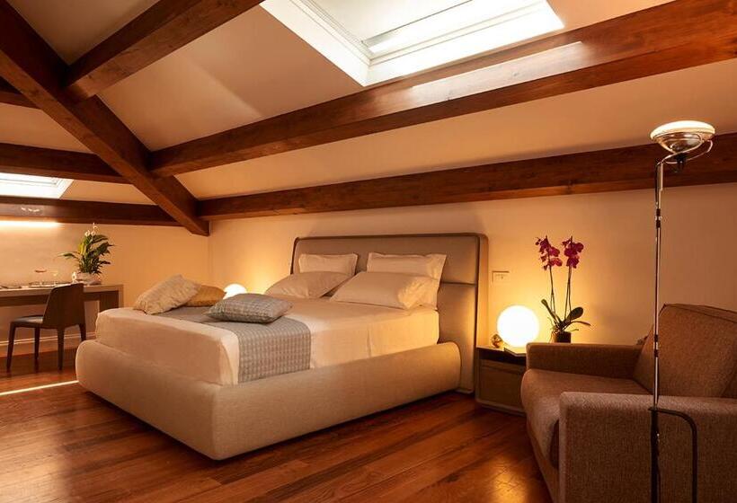 Люкс с Террасой, Relais Palazzo Greco Stella