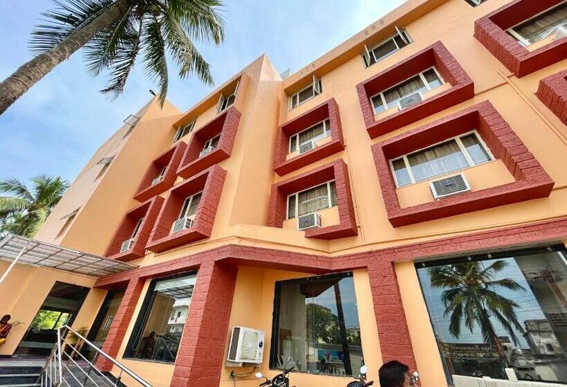 Трежместный Номер Economy, Rockbay ! Puri, Swimming Pool Lift And Parking Facility Near Sea Beach & Temple Breakfast Included