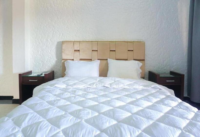 اتاق لوکس, Warda