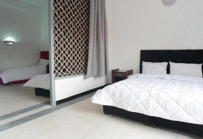 اتاق استاندارد سه نفره, Warda