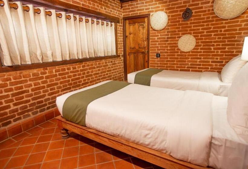 اتاق استاندارد, Manju Baha Hotel School