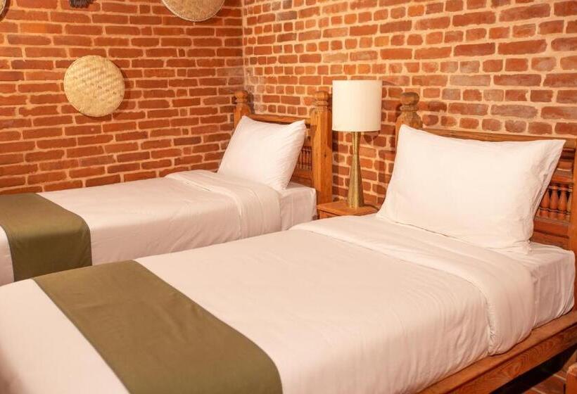 اتاق استاندارد, Manju Baha Hotel School