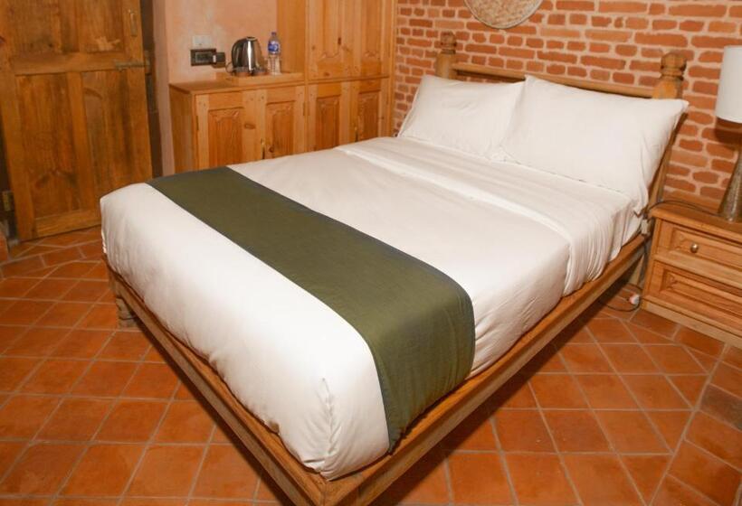 اتاق عادی, Manju Baha Hotel School