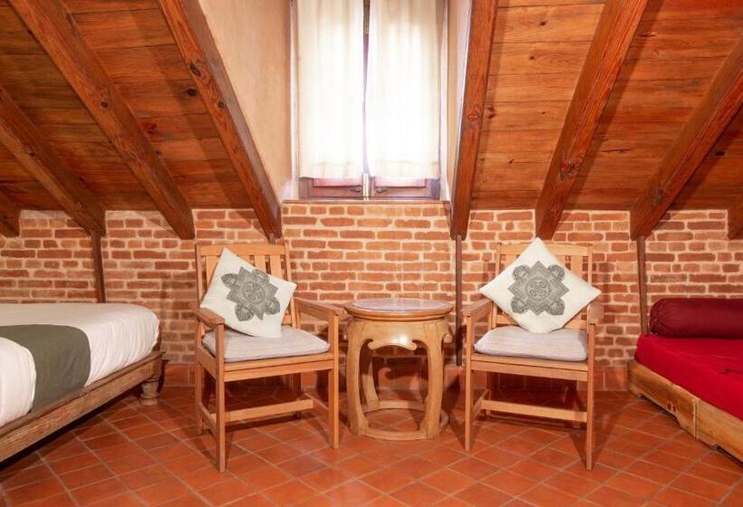 اتاق استاندارد, Manju Baha Hotel School