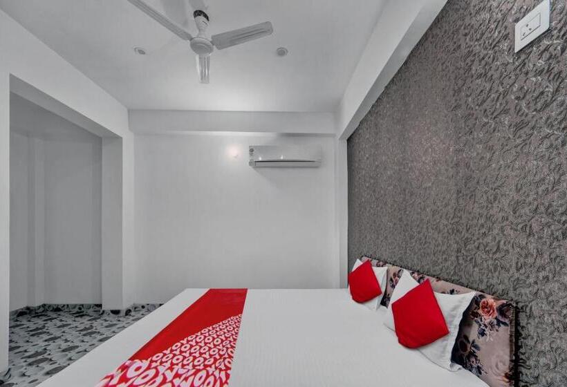 Трехместный Номер Классика, Oyo Flagship Hotel Blue Gram Inn