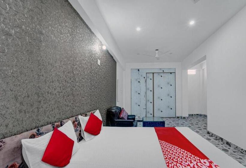 Трехместный Номер Классика, Oyo Flagship Hotel Blue Gram Inn