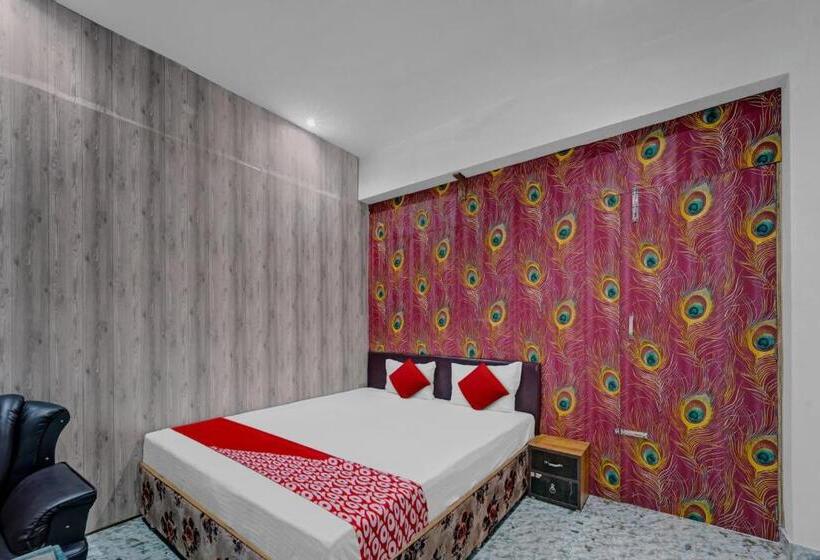 Трехместный Номер Классика, Oyo Flagship Hotel Blue Gram Inn