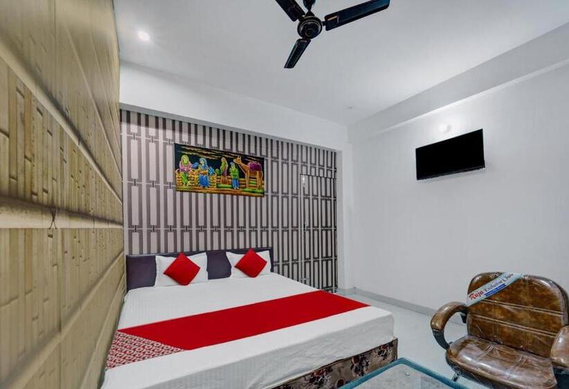 Трехместный Номер Классика, Oyo Flagship Hotel Blue Gram Inn