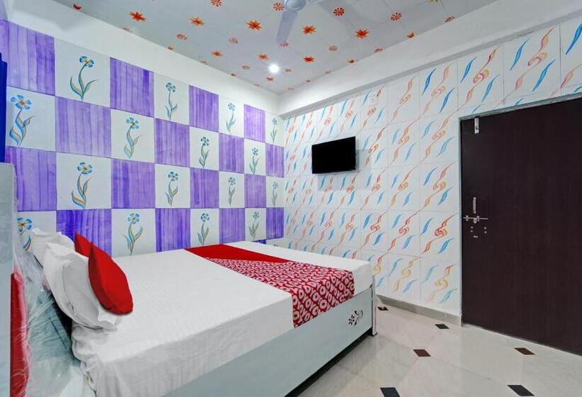 חדר קלאסי לשלושה, Oyo Flagship Hotel S Square Guest House