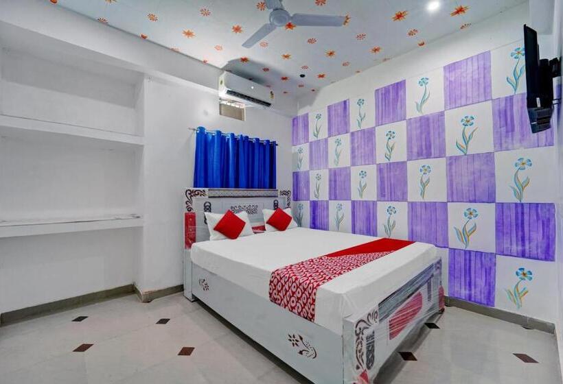 חדר קלאסי לשלושה, Oyo Flagship Hotel S Square Guest House