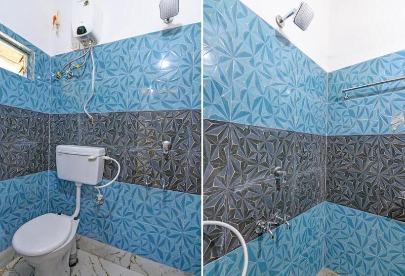 חדר קלאסי לשלושה, Oyo Hotel Top 22