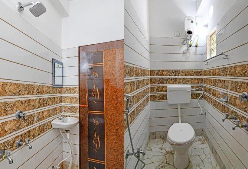 חדר קלאסי לשלושה, Oyo Hotel Top 22