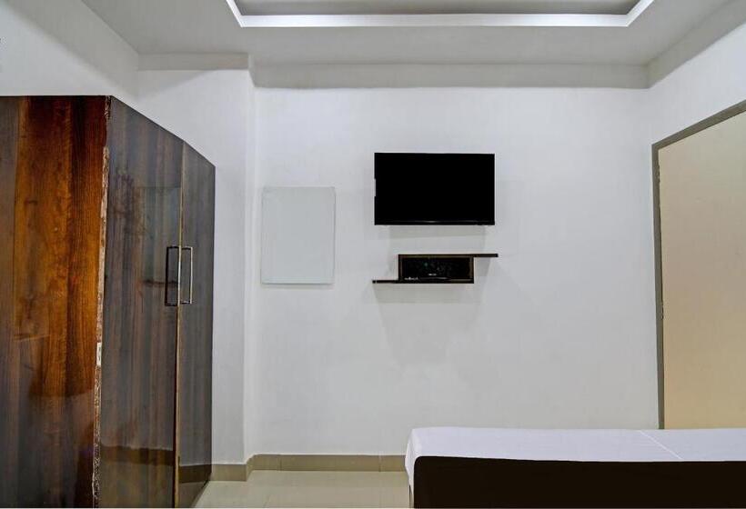 חדר קלאסי לשלושה, Oyo Hotel Top 22