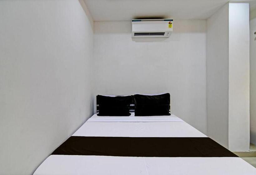 חדר קלאסי לשלושה, Oyo Hotel Top 22