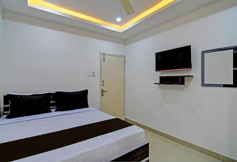 חדר קלאסי לשלושה, Oyo Hotel Top 22