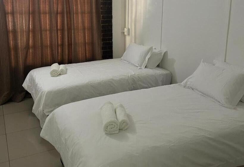 スタンダードルーム, Andre S Place