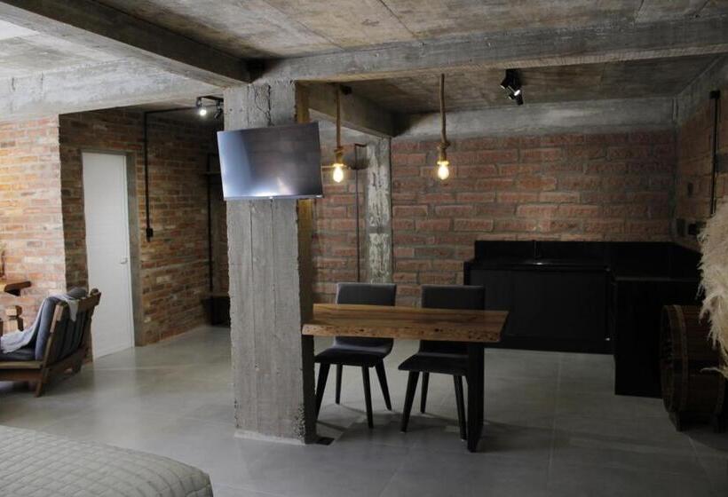 자쿠지 스위트, Pietra Rossa Vale Dos Vinhedos