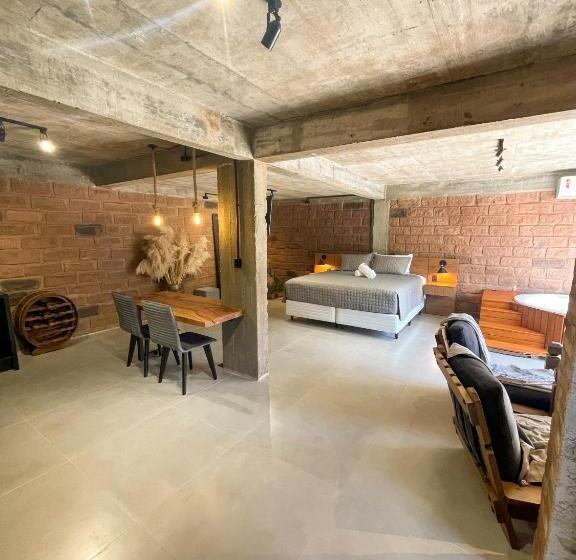 자쿠지 스위트, Pietra Rossa Vale Dos Vinhedos