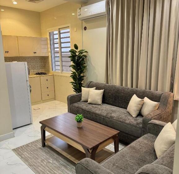 带大床的套房, فندق بانسي