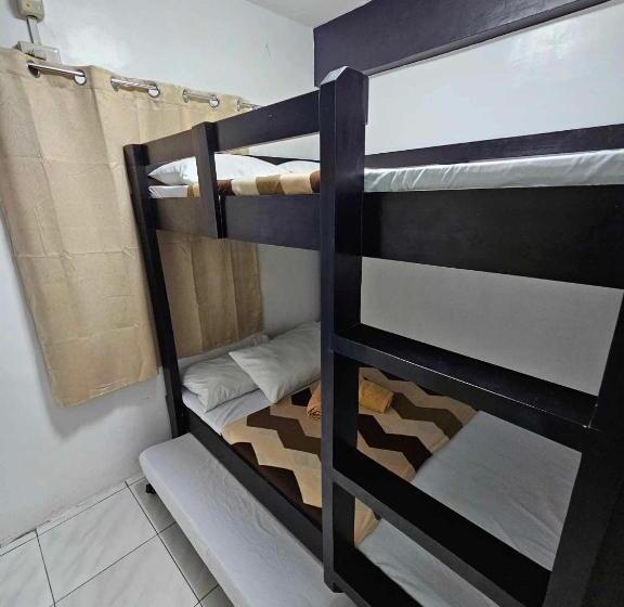 Perhehuone, Villa Tomasa Boracay Dmall