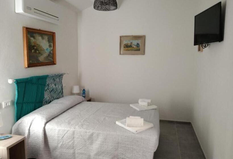 Номер Стандарт, Angi B&b