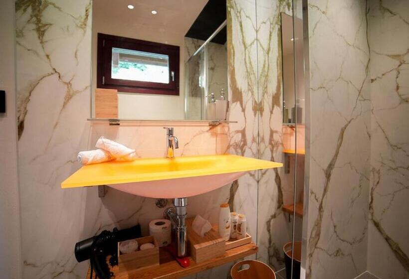 اتاق استاندارد, Castello Di Perno Foresteria, Winery & Rooms