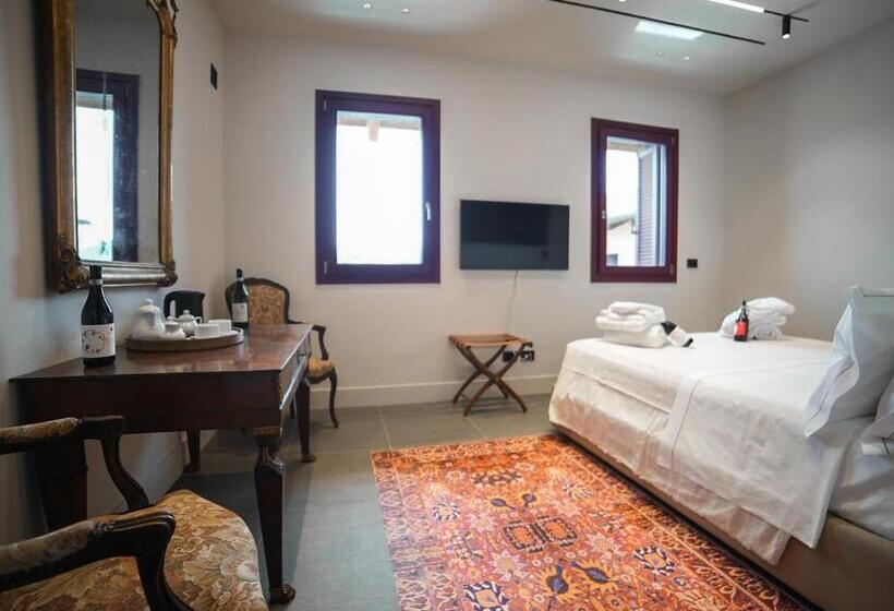 スタンダードルーム, Castello Di Perno Foresteria, Winery & Rooms