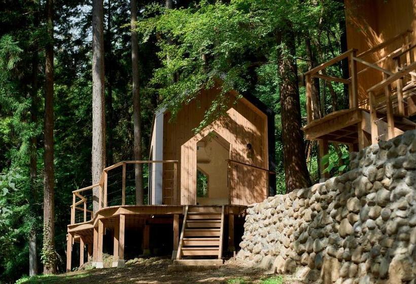 Standard Room 2 Double Beds, 自然人村