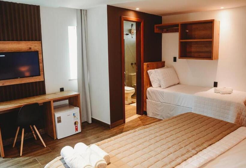 Quarto Triplo Estandar, Flores Da Praça