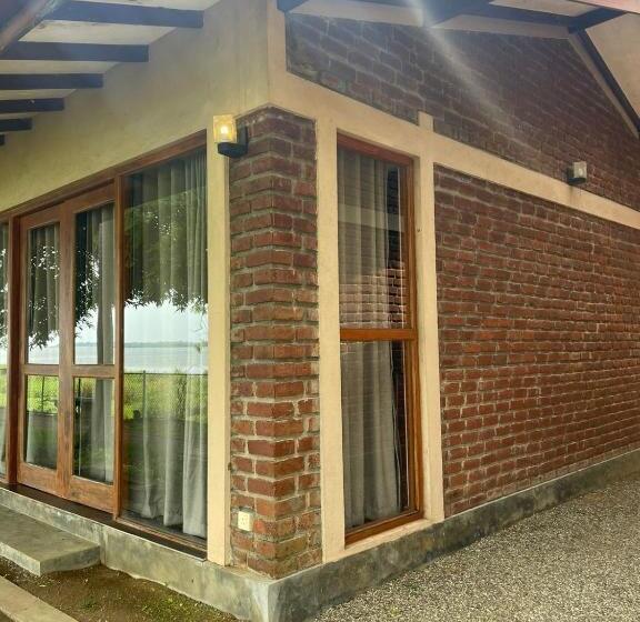 חדר משפחתי דלוקס, Lake Park