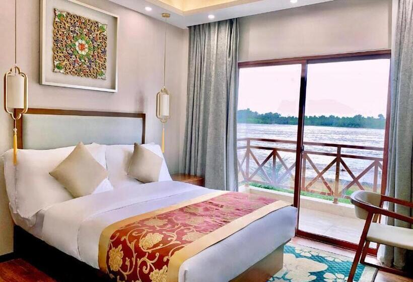 ‫فيلا غرفة نوم واحدة, Monmonboutique