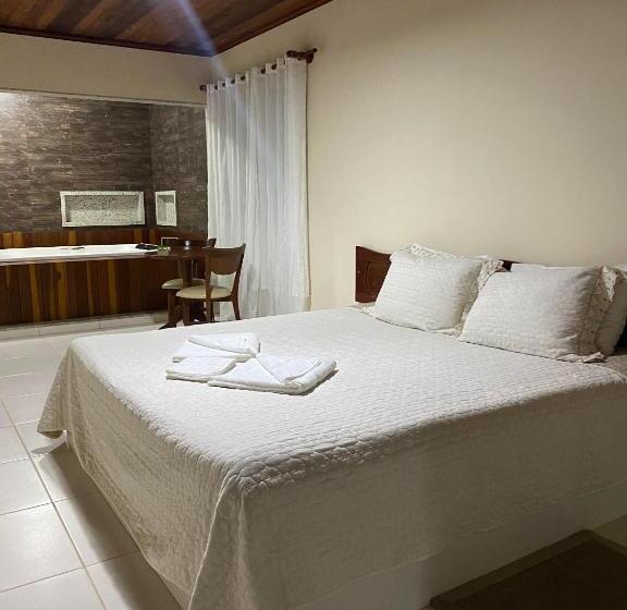 带大床的套房, Pousada E Restaurante Casa Primitivus