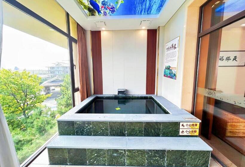 Люкс 2 Спальни, Rainbow Valley Hot Spring