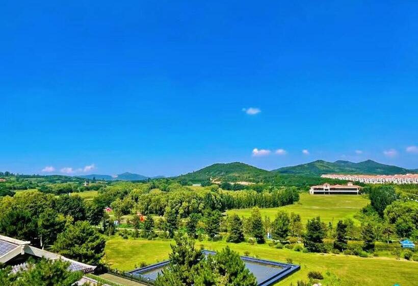 סוויטה אקזקיוטיב, Rainbow Valley Hot Spring