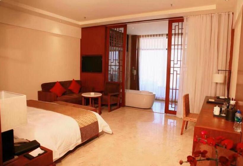 סוויטה אקזקיוטיב, Rainbow Valley Hot Spring