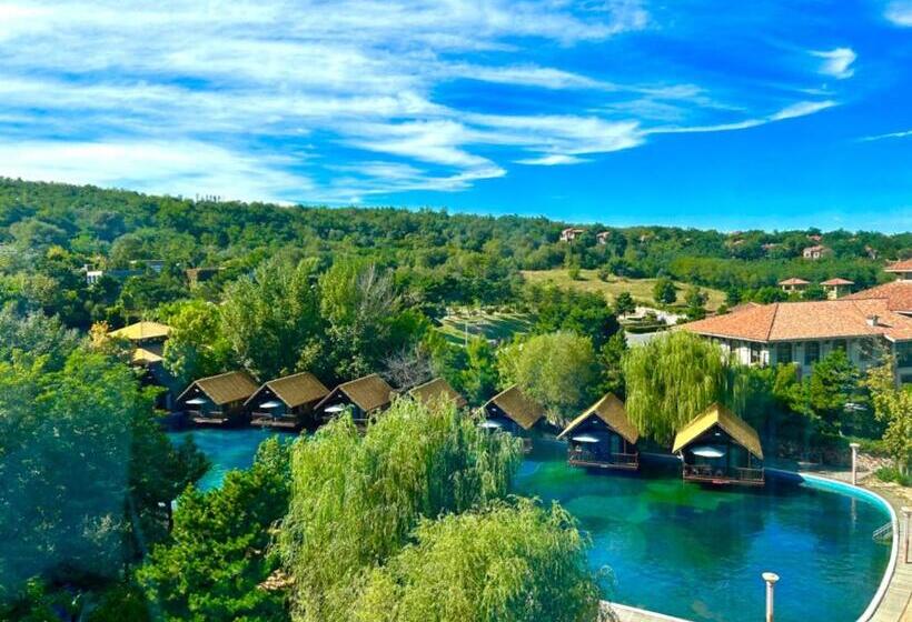 חדר משפחתי דלוקס, Rainbow Valley Hot Spring