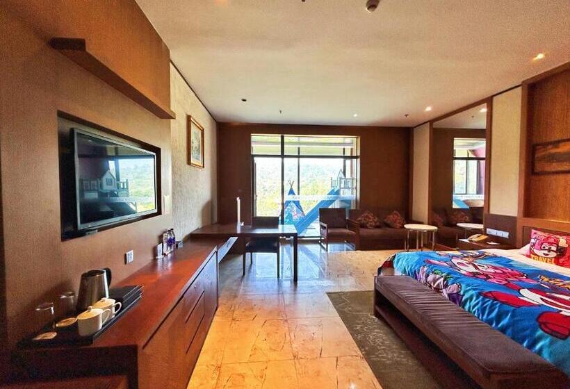 חדר משפחתי דלוקס, Rainbow Valley Hot Spring