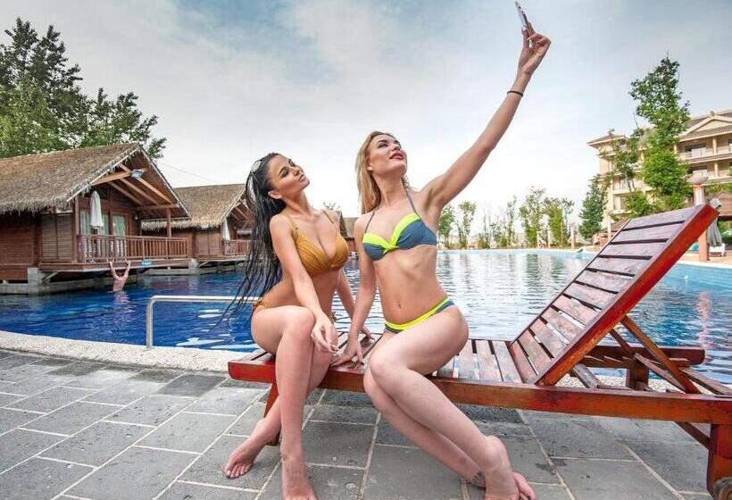 בקתת סופריור בת חדר 1, Rainbow Valley Hot Spring