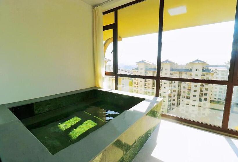 חדר סטנדרט, Rainbow Valley Hot Spring