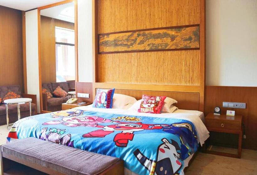 חדר משפחתי דלוקס, Rainbow Valley Hot Spring