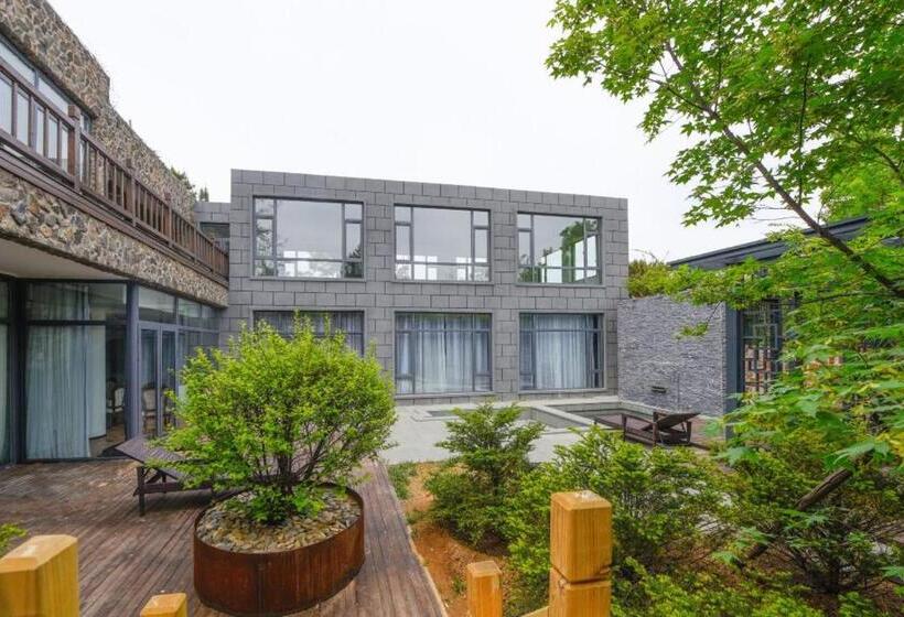 וילת חדר פרמיום, Rainbow Valley Hot Spring