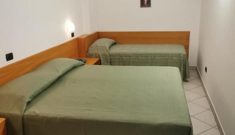 スタンダードトリプルルーム, San Francesco